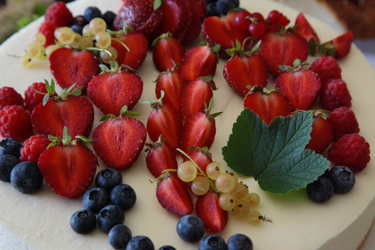 Using Berries from Your Garden to Create Natural Dyes